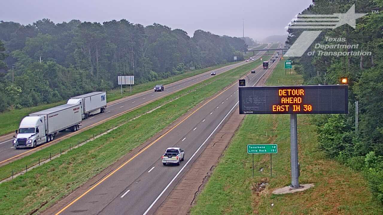 Live snapshot from IH 30 @ SP 74