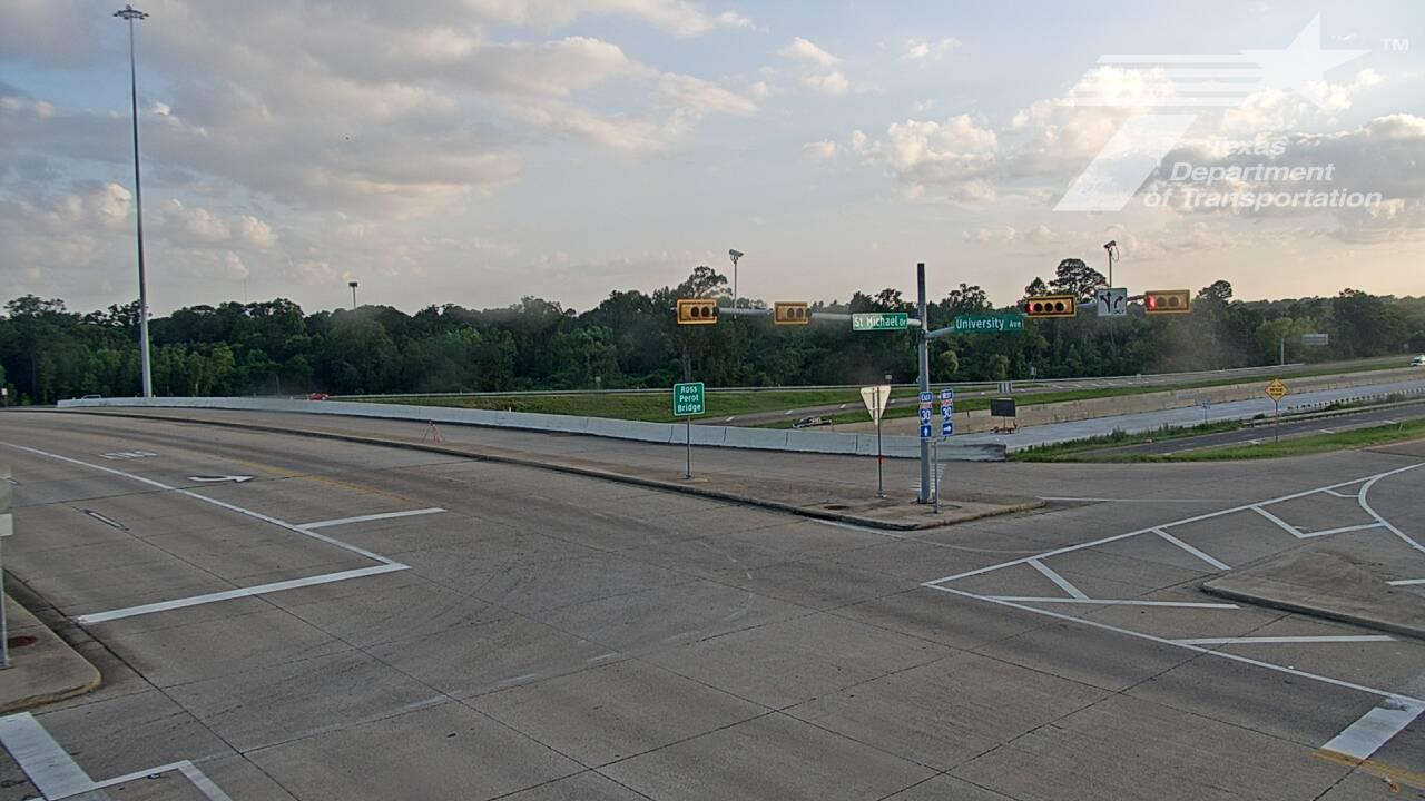 Live snapshot from ATL.IH30.UniversitySt