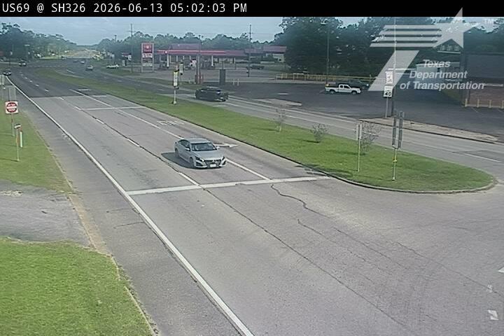 Live snapshot from BMT - US-69 @ SH-326 - Kountze