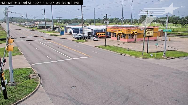 Live snapshot from FM366 @ 32nd St - Groves