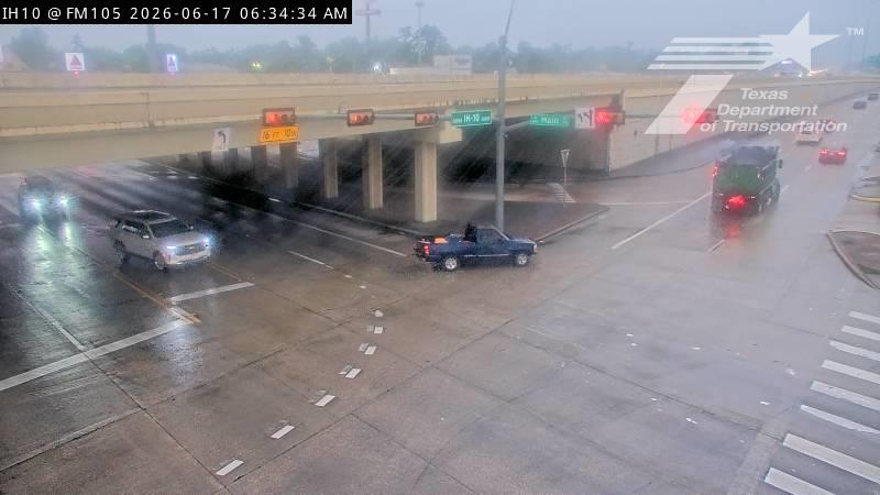 Live snapshot from BMT IH10 @ FM105 Intersection CCTV