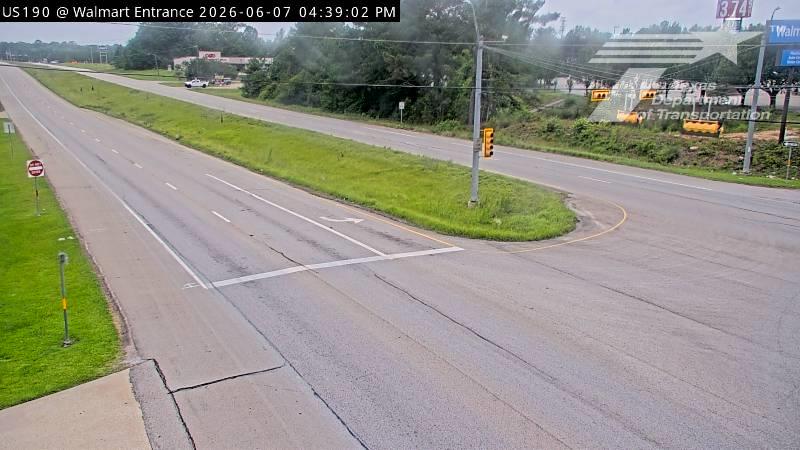 Live snapshot from US190 @ Walmart Entrance - Jasper