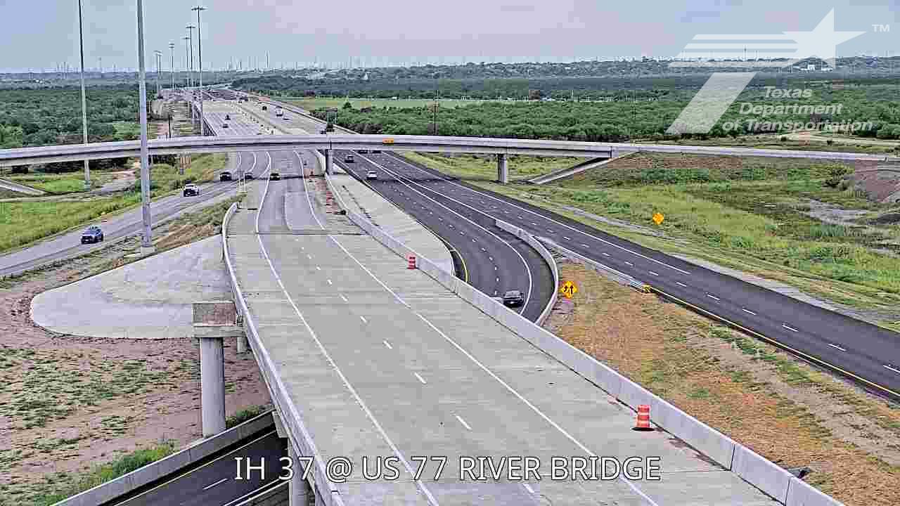 Live snapshot from IH37 @ US77 River Bridge