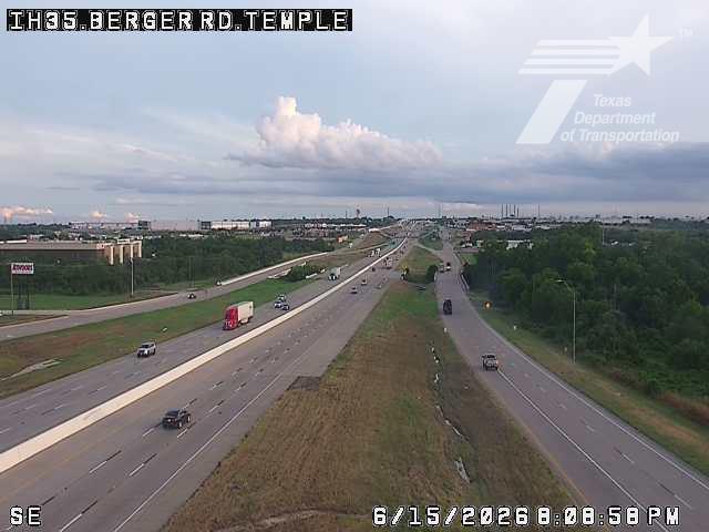 Live snapshot from IH35 north of N Loop 363