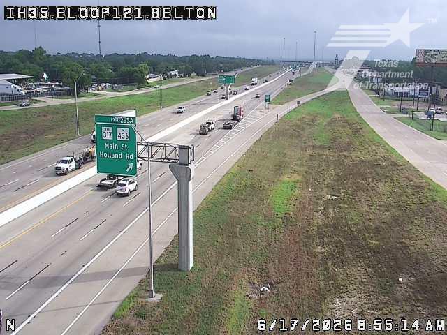 Live snapshot from IH35 North of E Loop 121