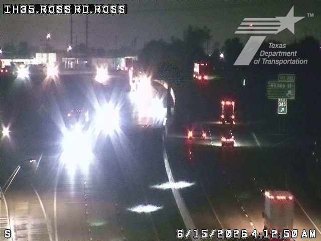 Live snapshot from IH35 South of Ross Rd