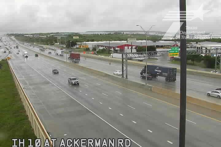 Live snapshot from IH 10 at Ackerman Rd