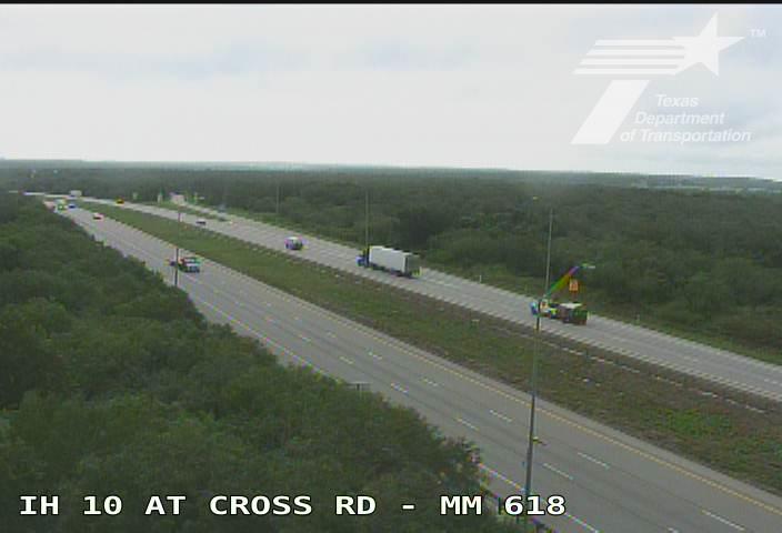 Live snapshot from IH 10 at Cross Rd (MM 618)