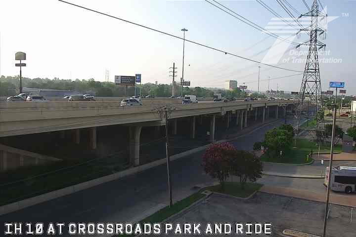 Live snapshot from IH 10 at Crossroads Park and Ride