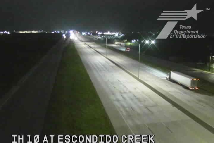 Live snapshot from IH 10 at Escondido Creek