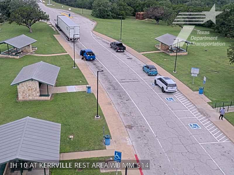 Live snapshot from IH 10 at Kerrville Rest Area WB (MM 514)