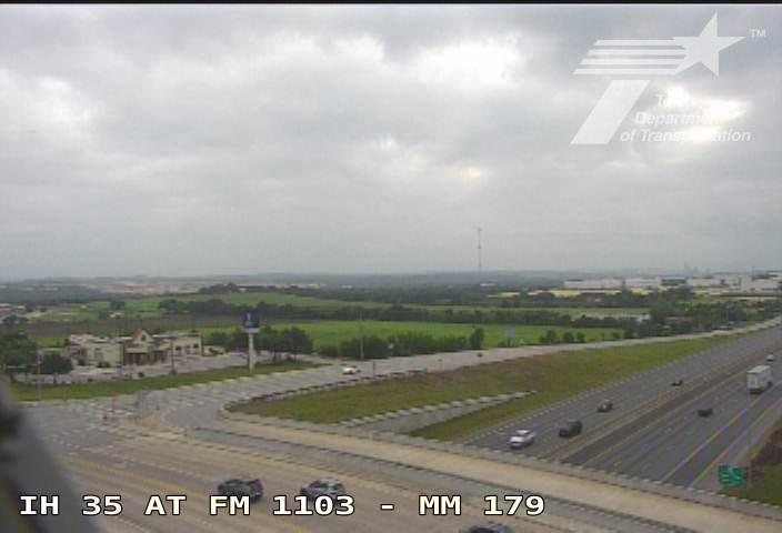 Live snapshot from IH 35 at FM 1103 (MM 179)