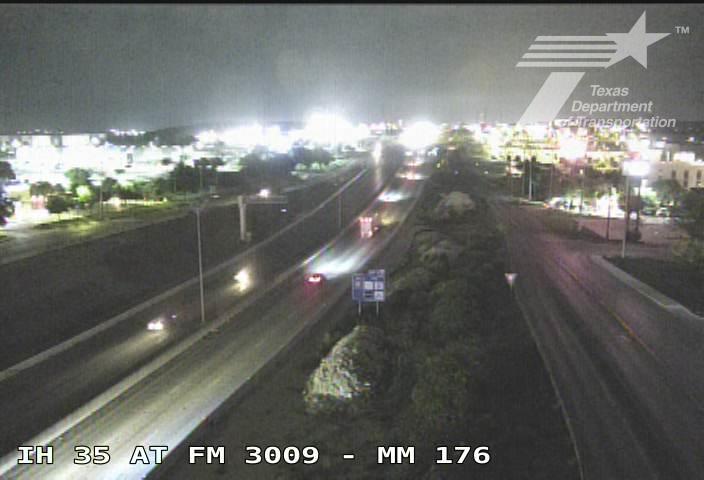 Live snapshot from IH 35 at FM 3009 (MM 176)