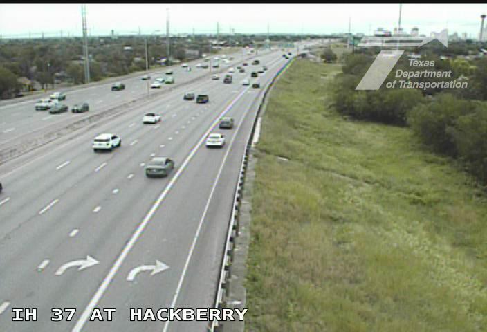 Live snapshot from IH 37 at Hackberry