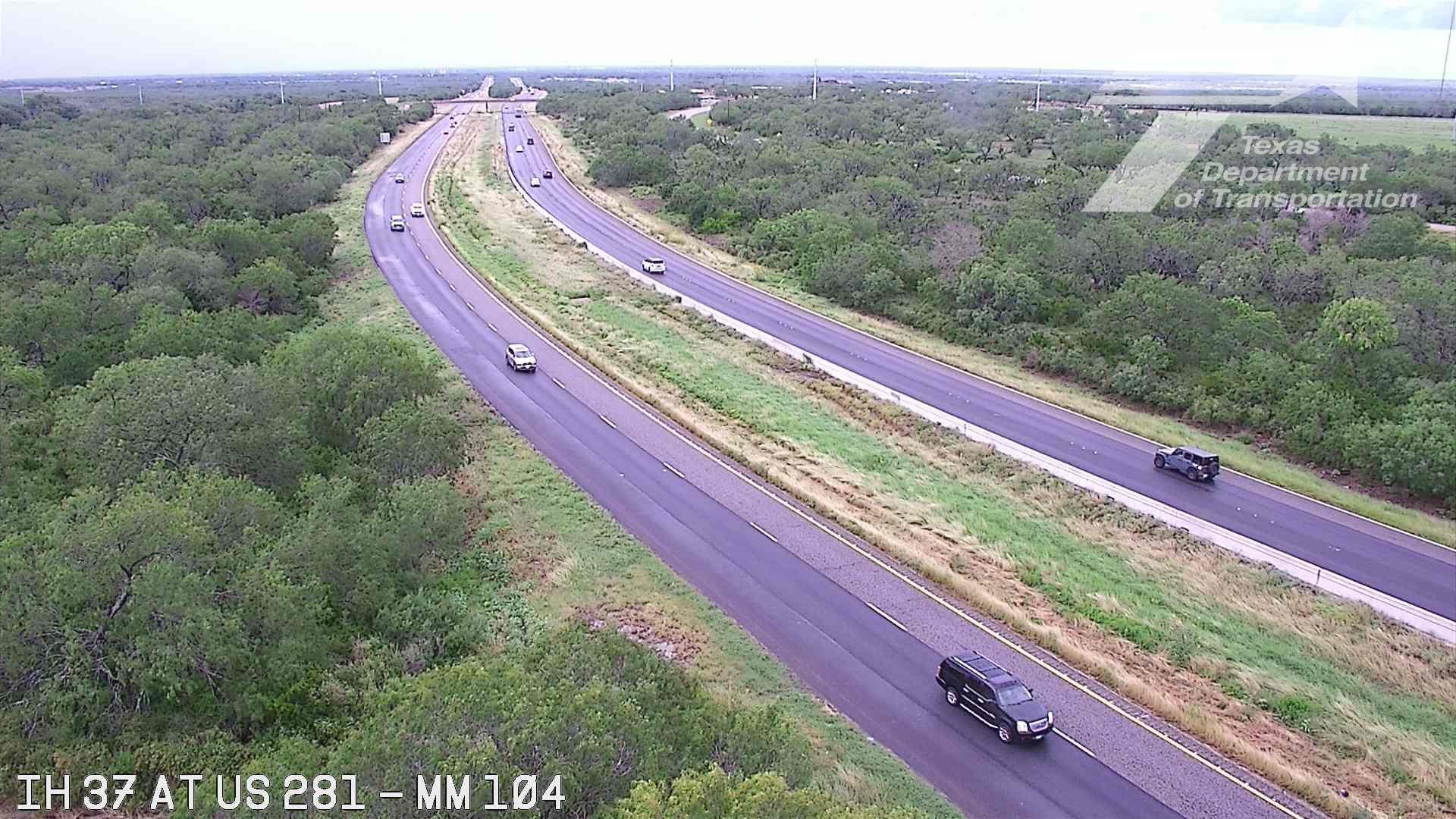 Live snapshot from IH 37 at US 281 (MM 104)