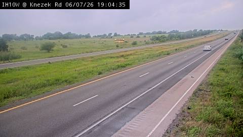 Live snapshot from IH-10 @ Knezek Rd - East of Flatonia