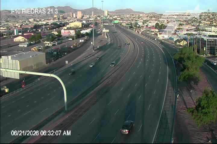 Live snapshot from IH-10 @ Piedras