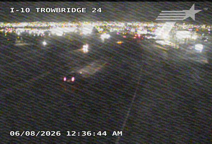 Live snapshot from IH-10 @ Trowbridge