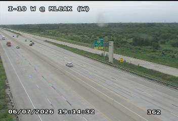 Live snapshot from IH-10 West @ Mlcak ( W )