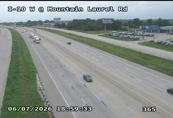 Live snapshot from IH-10 West @ Mountain Laurel Rd.