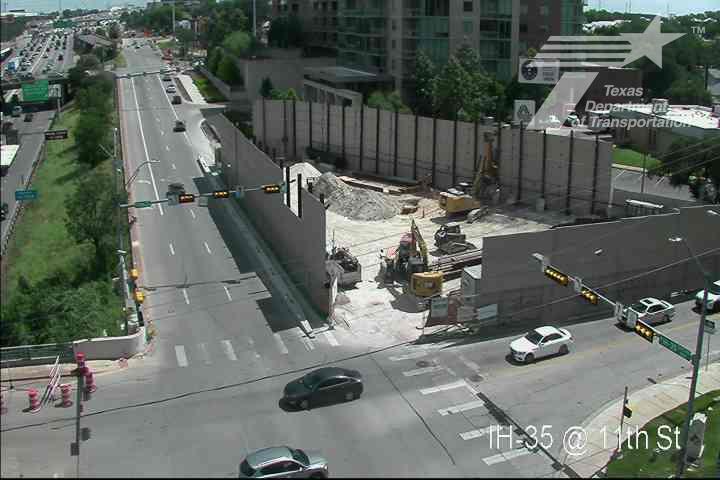 Live snapshot from IH-35 @ 11th