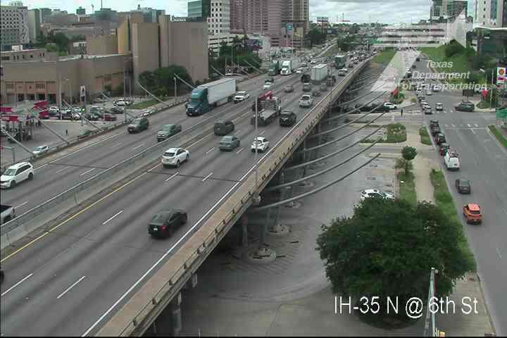 Live snapshot from IH-35 @ 6th