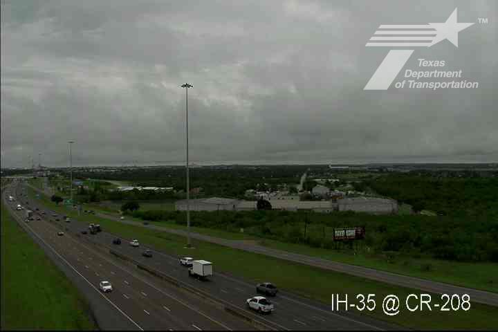 Live snapshot from IH-35 @ CR-208