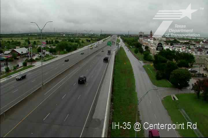 Live snapshot from IH-35 @ Centerpoint Rd