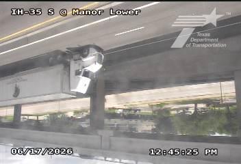 Live snapshot from IH-35 @ Manor Lower