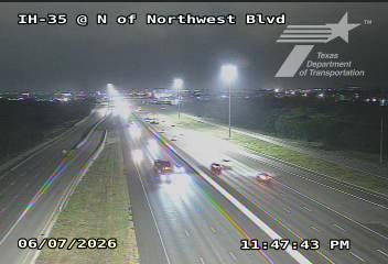 Live snapshot from IH-35 @ N of Northwest Blvd