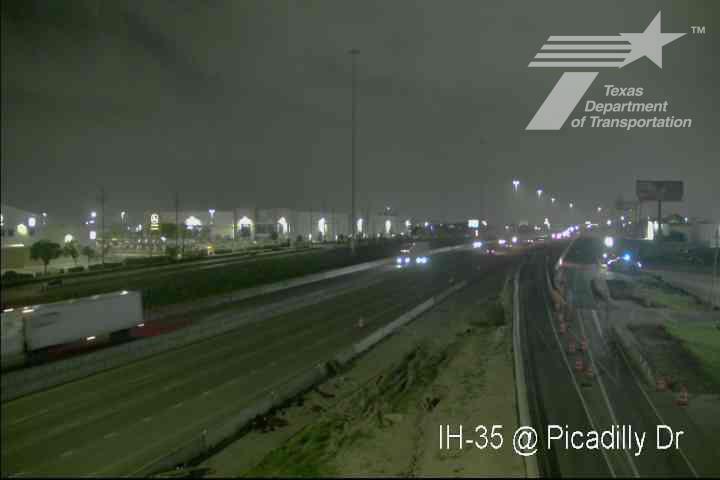 Live snapshot from IH-35 @ Picadilly Dr