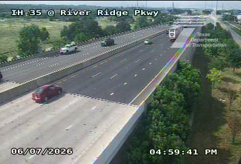Live snapshot from IH-35 @ River Ridge Pkwy