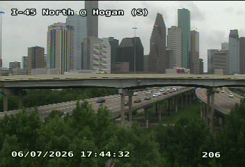 Live snapshot from IH-45 North @ Hogan (S)