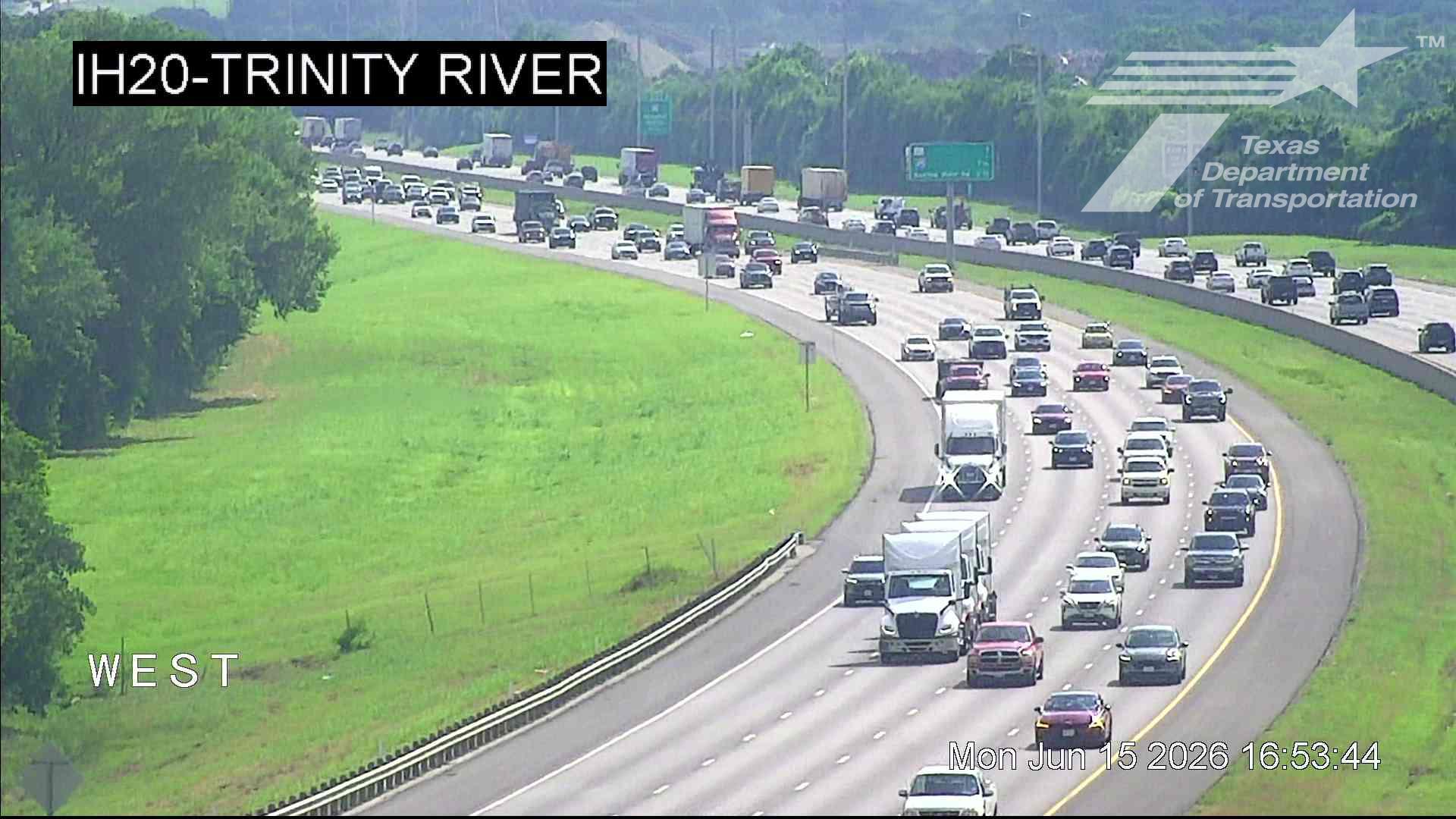 Live snapshot from IH20 @ Trinity River