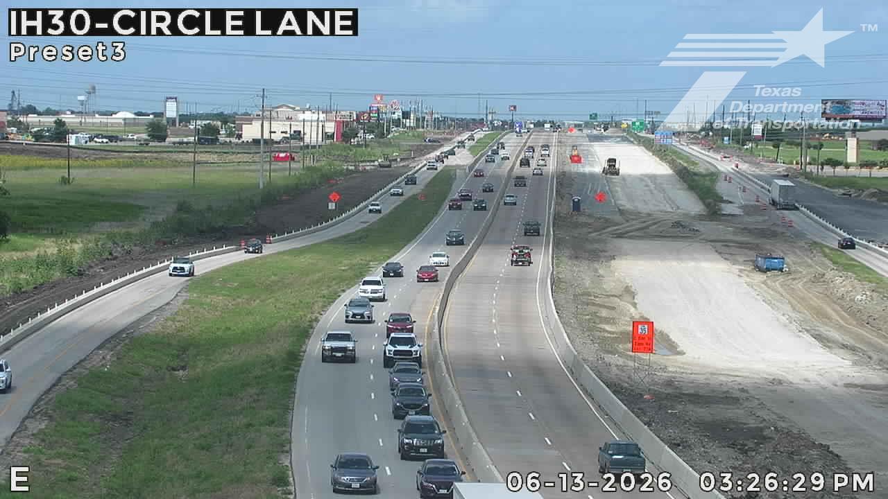 Live snapshot from IH30 @ Circle Lane