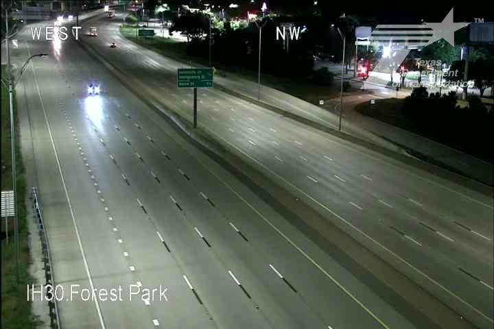 Live snapshot from IH30 @ Forest Park