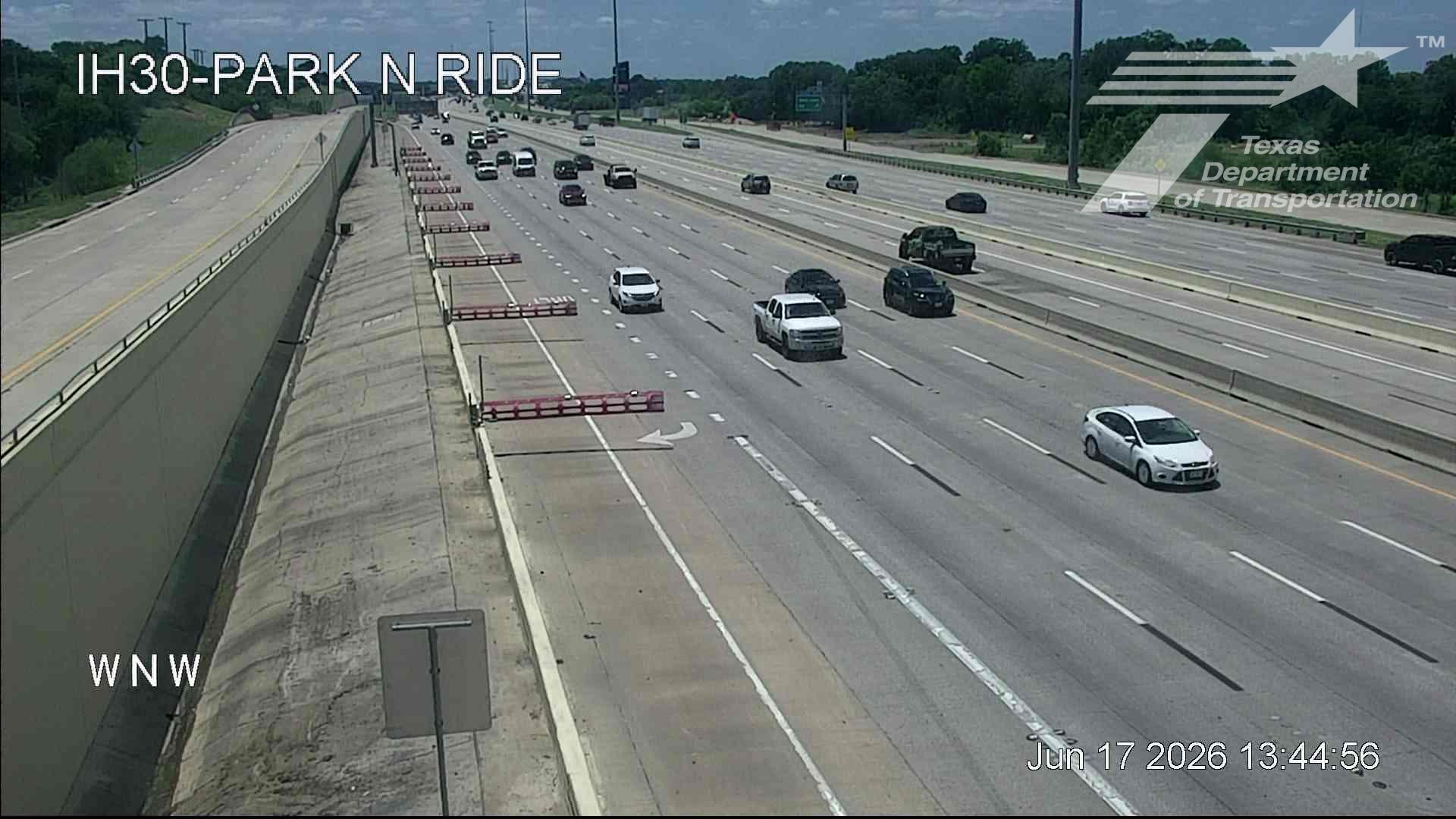 Live snapshot from IH30 @ Park N Ride