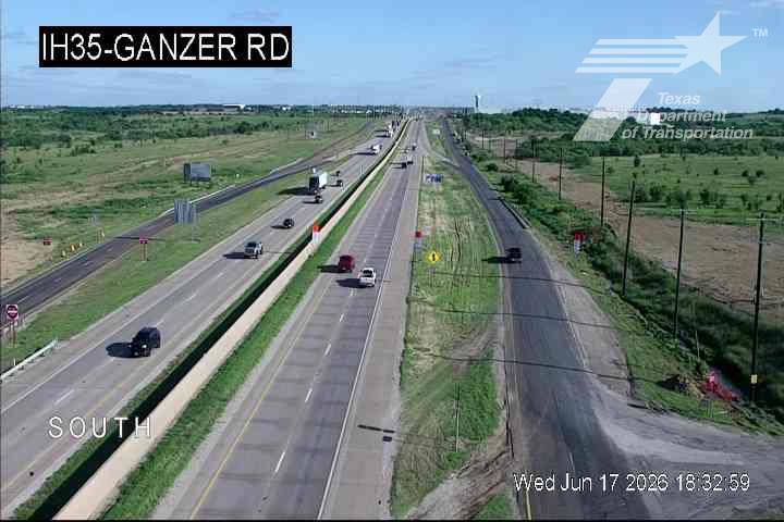Live snapshot from IH35 @ Ganzer Rd