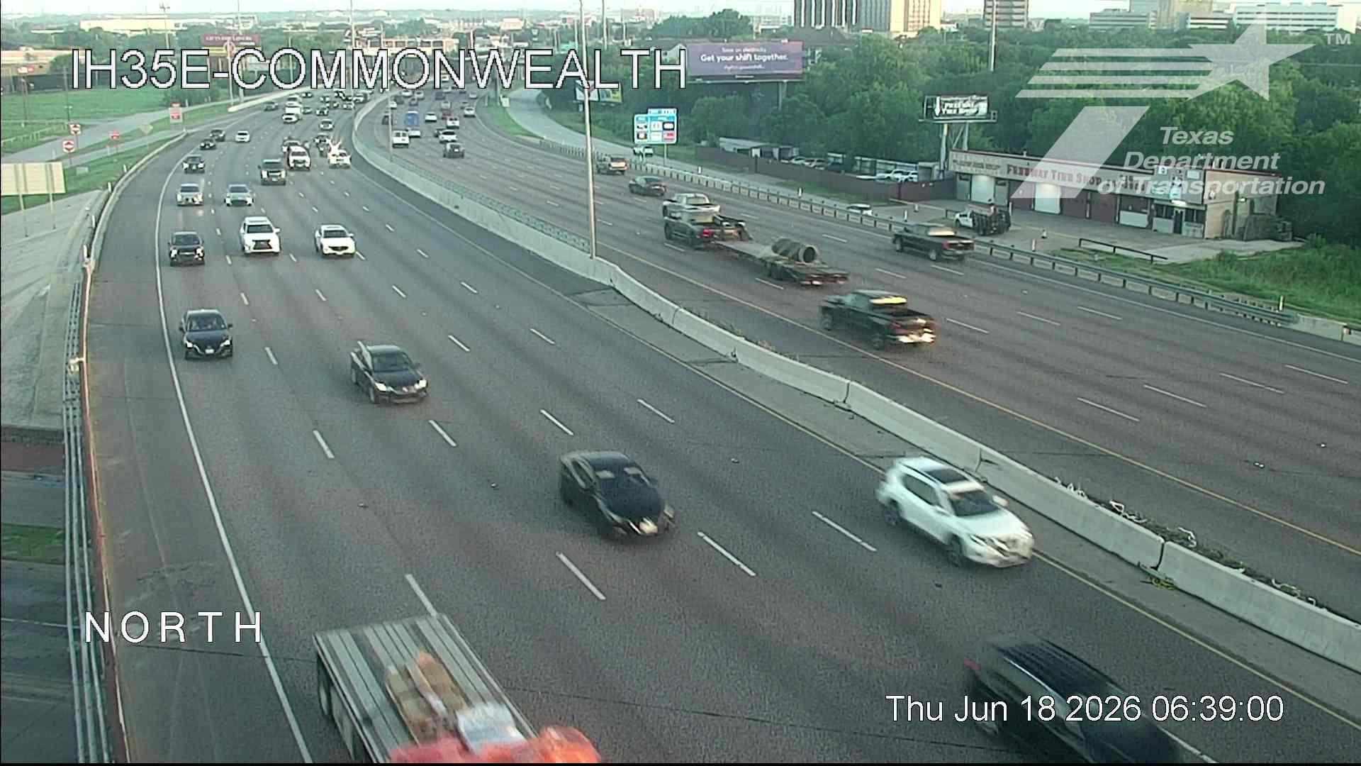 Live snapshot from IH35E @ Commonwealth