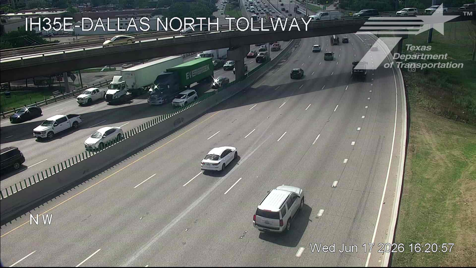 Live snapshot from IH35E @ Dallas North Tollway
