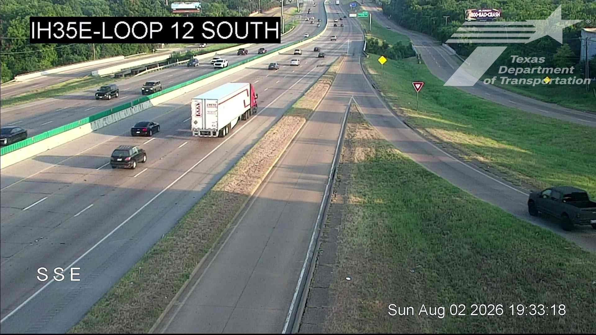 Live snapshot from IH35E @ Loop 12 South