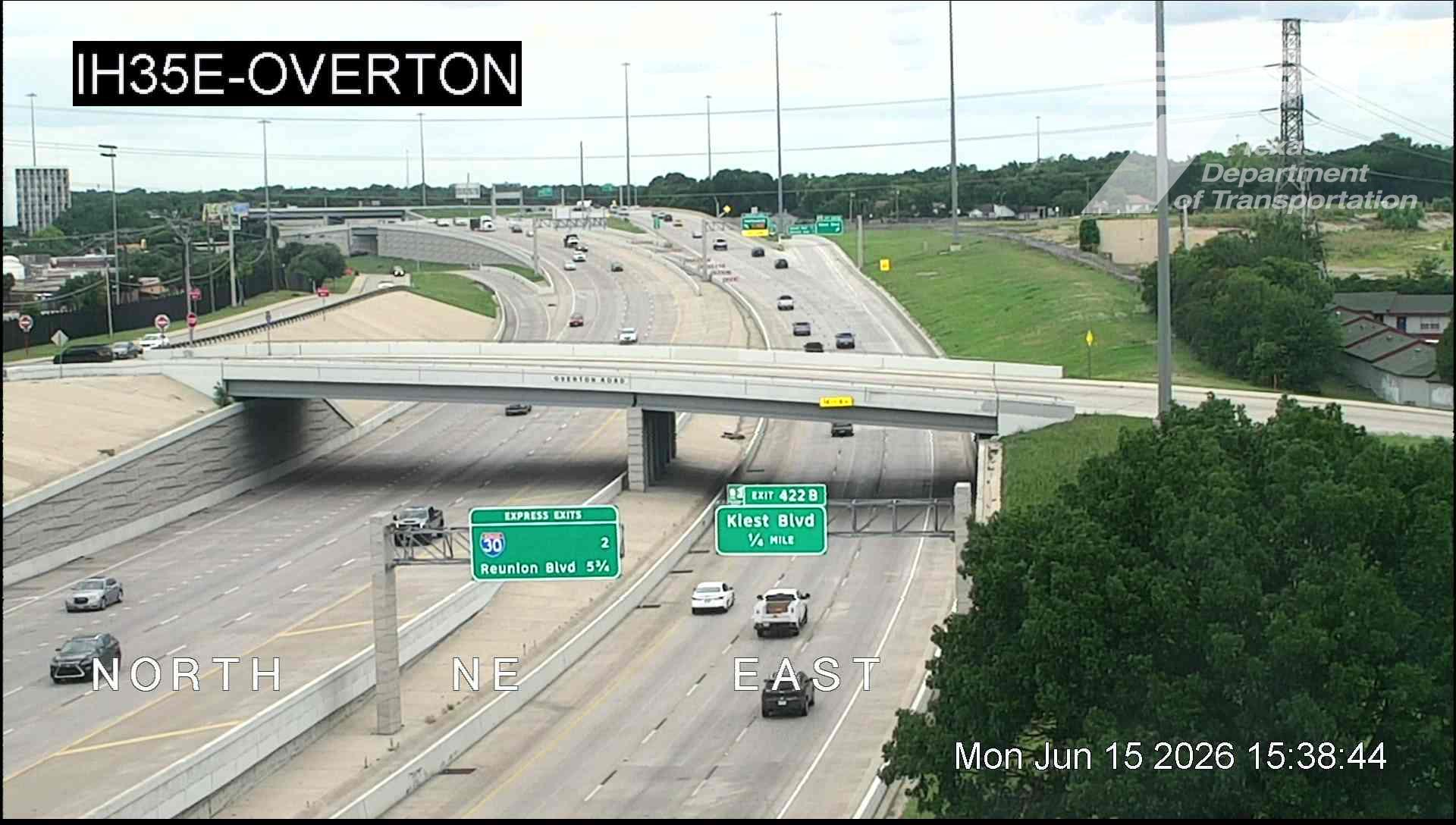 Live snapshot from IH35E @ Overton