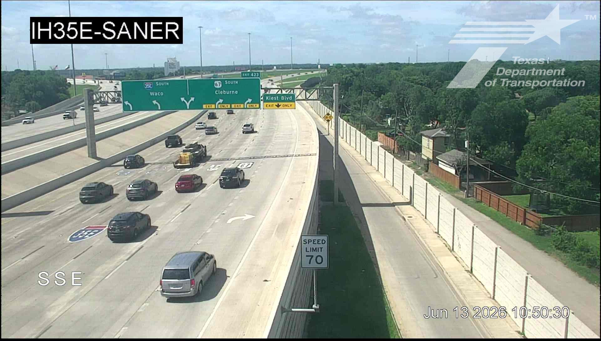 Live snapshot from IH35E @ Saner