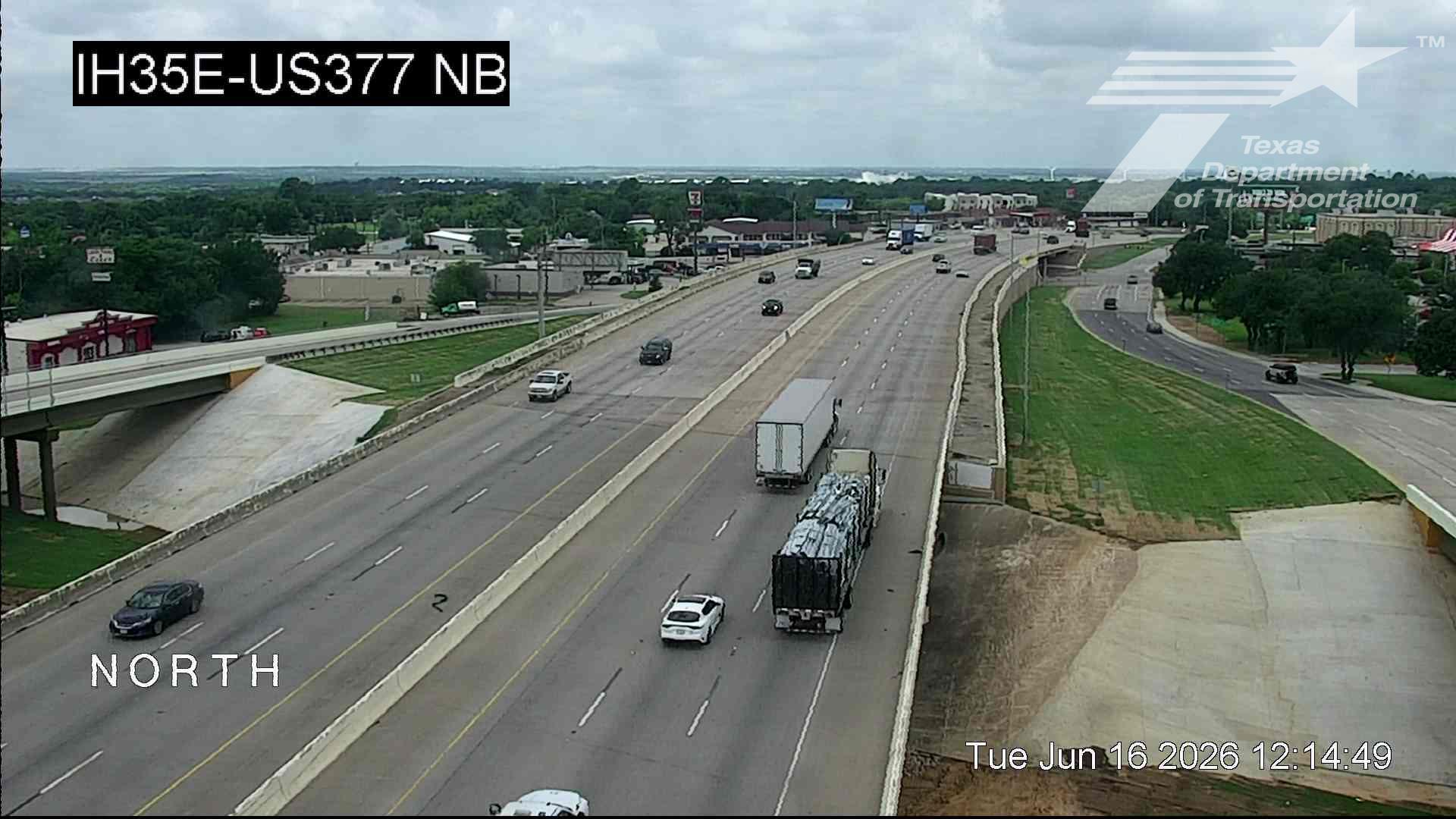 Live snapshot from IH35E @ US377 NB