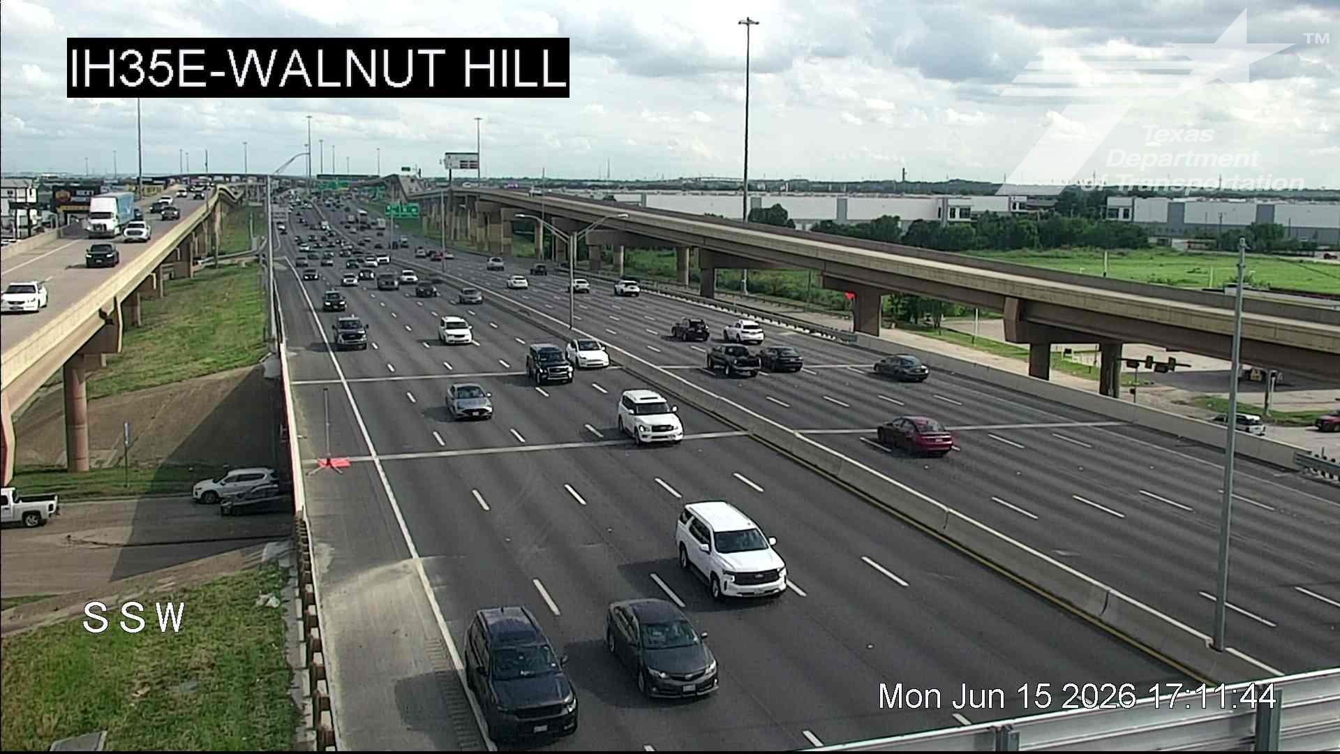 Live snapshot from IH35E @ Walnut Hill