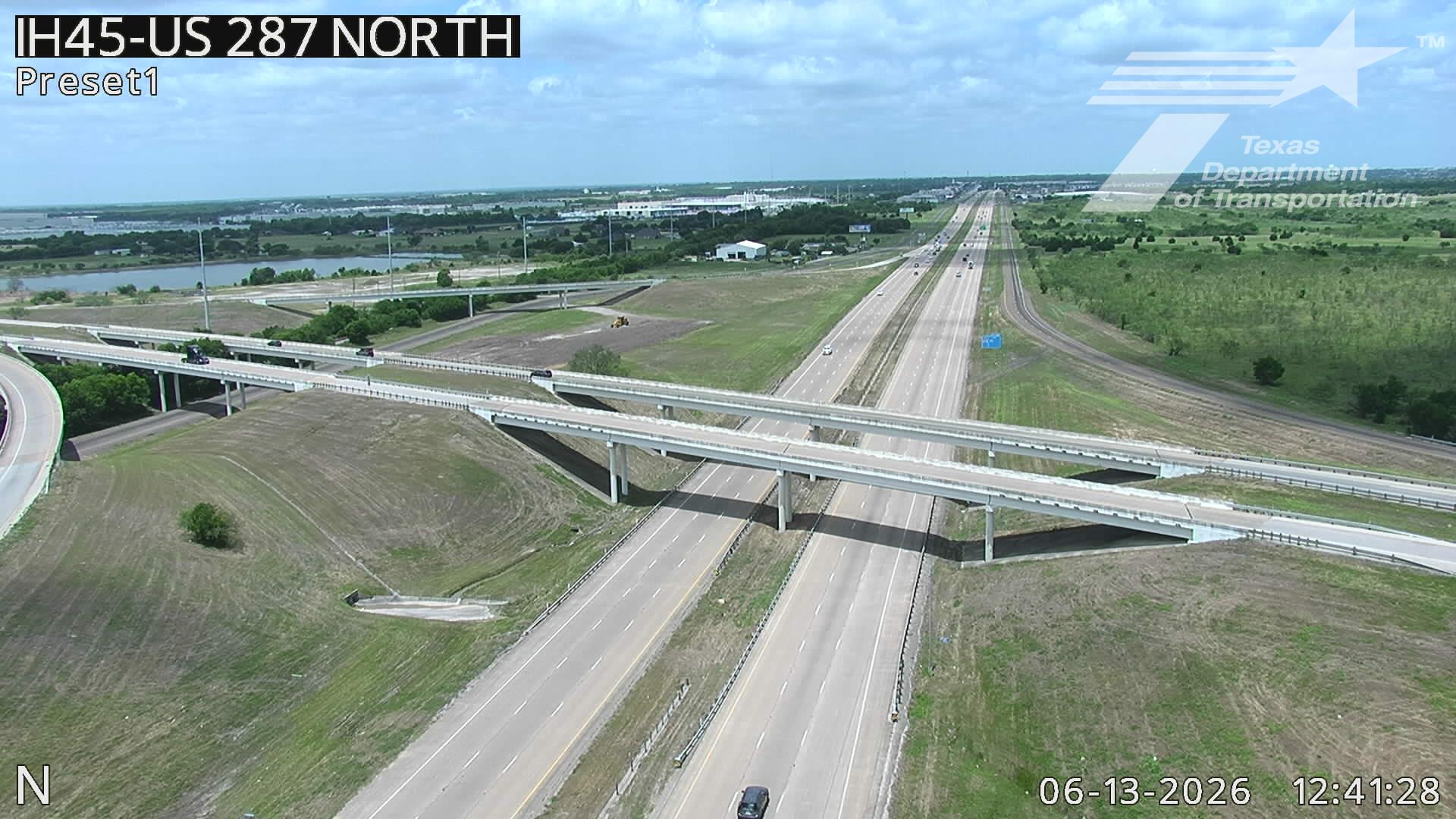 Live snapshot from IH45 @ US287 North (Ennis)