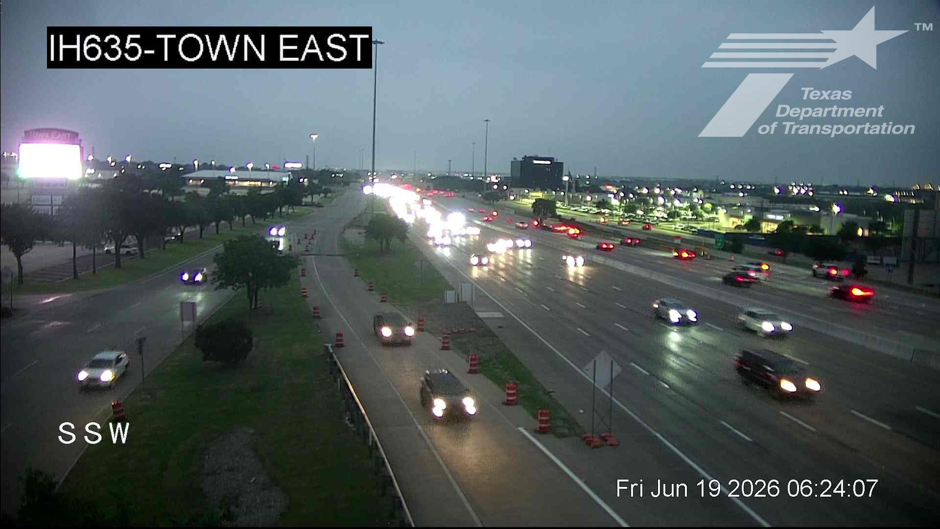 Live snapshot from IH635 @ Town East