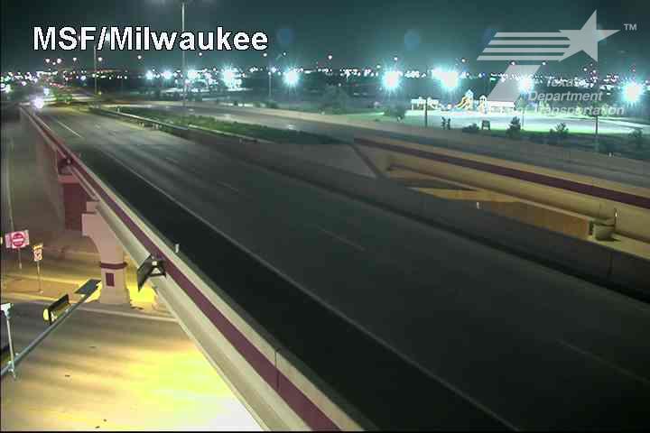 Live snapshot from Marsha Sharp Fwy @ Milwukee