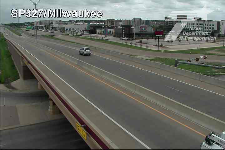 Live snapshot from Spur 327 @ Milwaukee