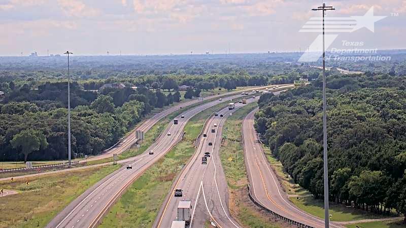 Live snapshot from IH 30 @ SH 24